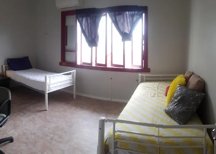 Asylum Cairns Share House Hostel